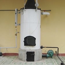 Lò hơi đốt than/củi kiểu đứng